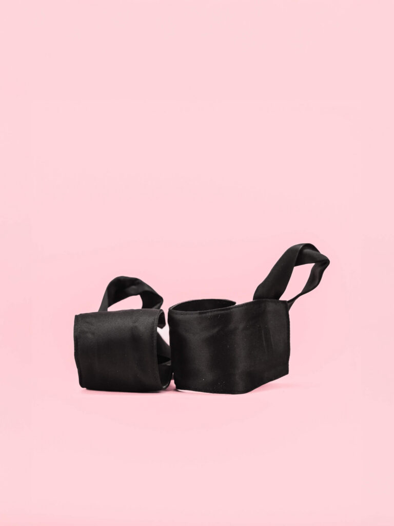 Set Esarfa de Ochi si Legaturi Maini Satin