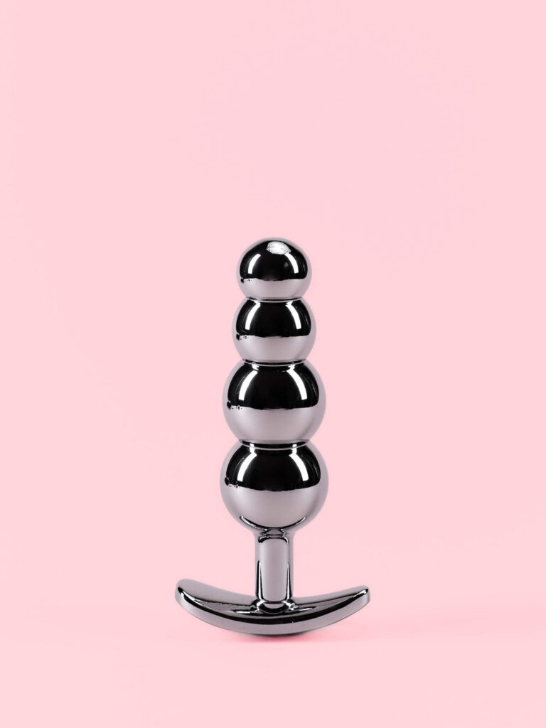 Butt Plug din Aluminiu cu Bile Gradate și Bază Detașabilă - 3 Mărimi