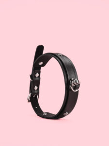 Choker din Piele Simplu cu Inel