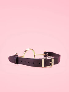 Mouth Gag O Ring din Zinc si Piele