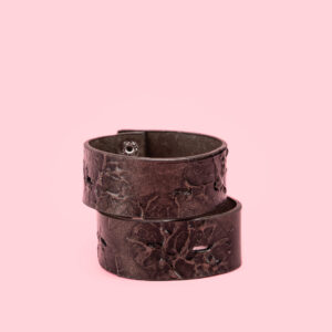 Catuse de Piele cu Model si Capse