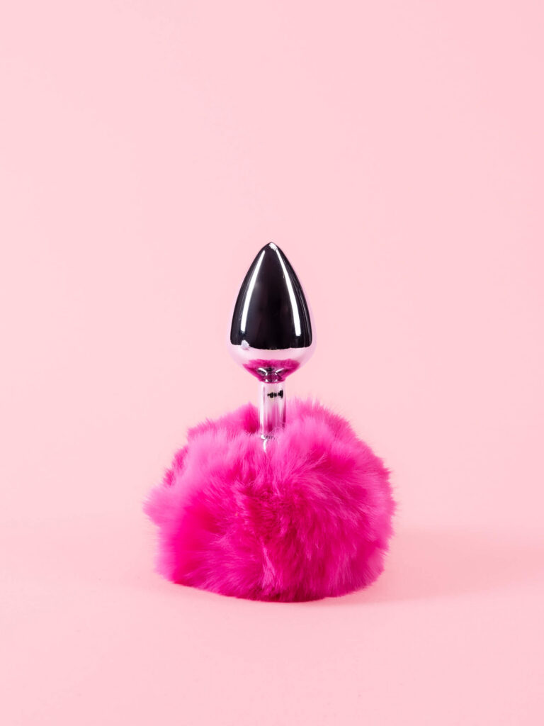 Bunny Butt Plug din Metal cu Pompon Pufos