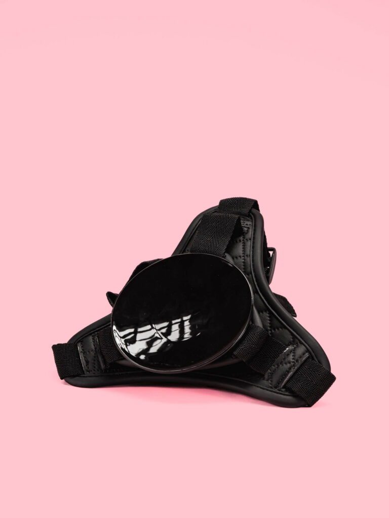 Ham Strap on cu Ventuza