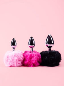 Bunny Butt Plug din Metal cu Pompon Pufos