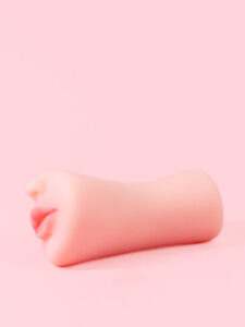 Iris - Masturbator Oral Realist