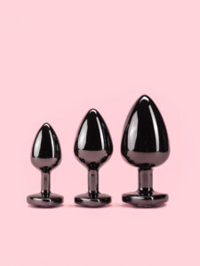Black Heart Butt Plug cu Diamant 3 Marimi