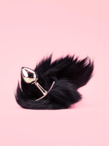 Golden Butt Plug cu Coada Neagra