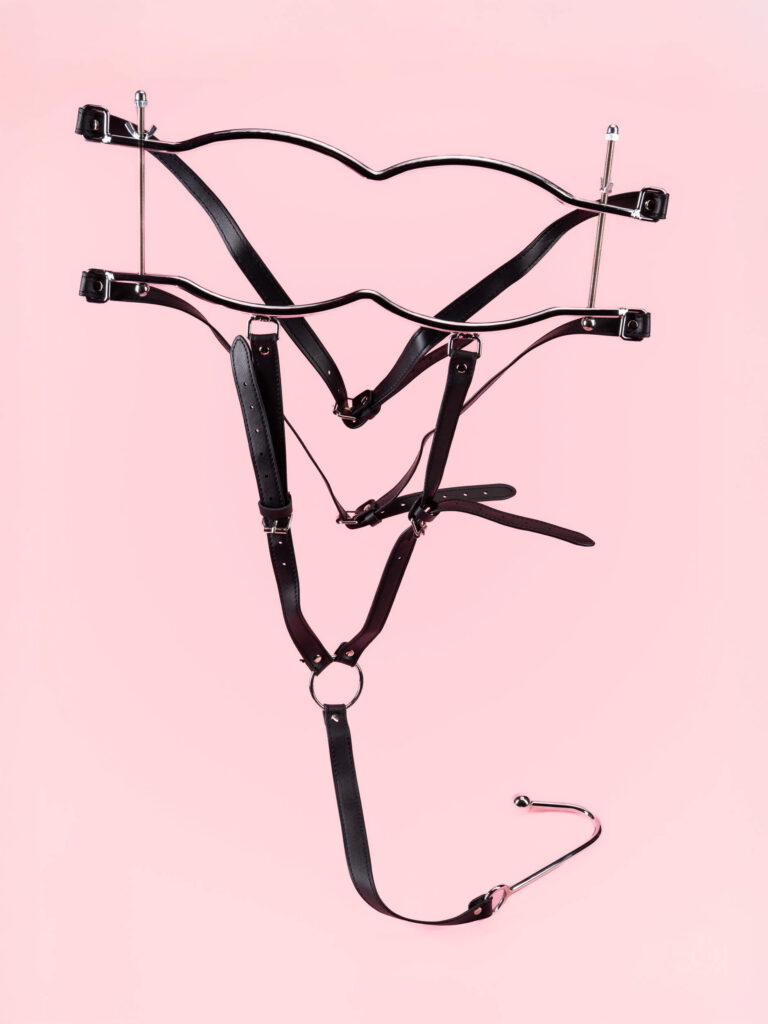 Harness BDSM cu Cârlig Anal