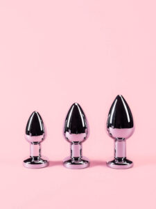 Butt Plug Vibrator din Metal cu Telecomandă - 3 Mărimi