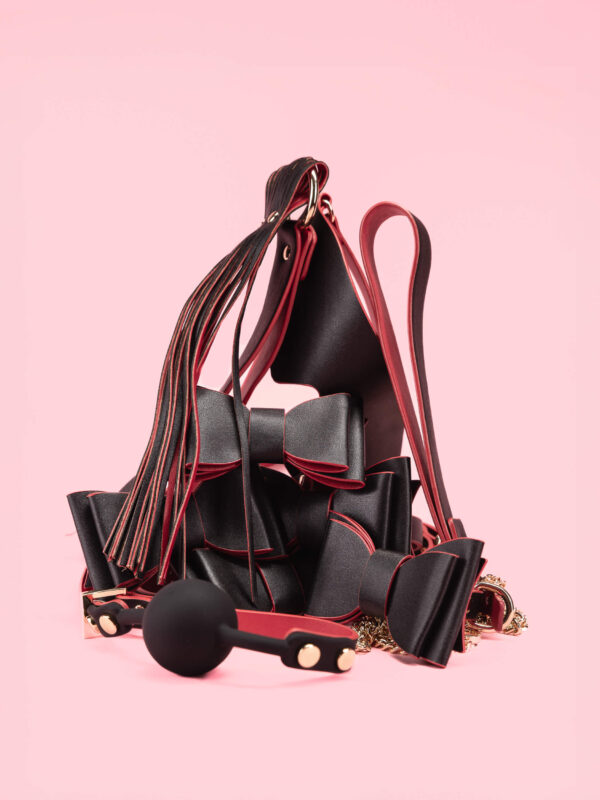 Set BDSM Elegant in Forma Papion