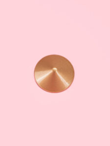 Breast Patch din Metal