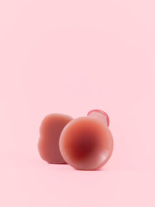 Hugo - Dildo Realist cu Ventuză 23 cm
