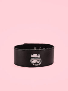 Choker Goth cu Inele si Lanturi