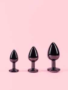 Butt Plug din Metal Negru cu Piatra