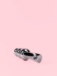 Butt Plug din Aluminiu cu Bile Gradate și Bază Detașabilă - 3 Mărimi